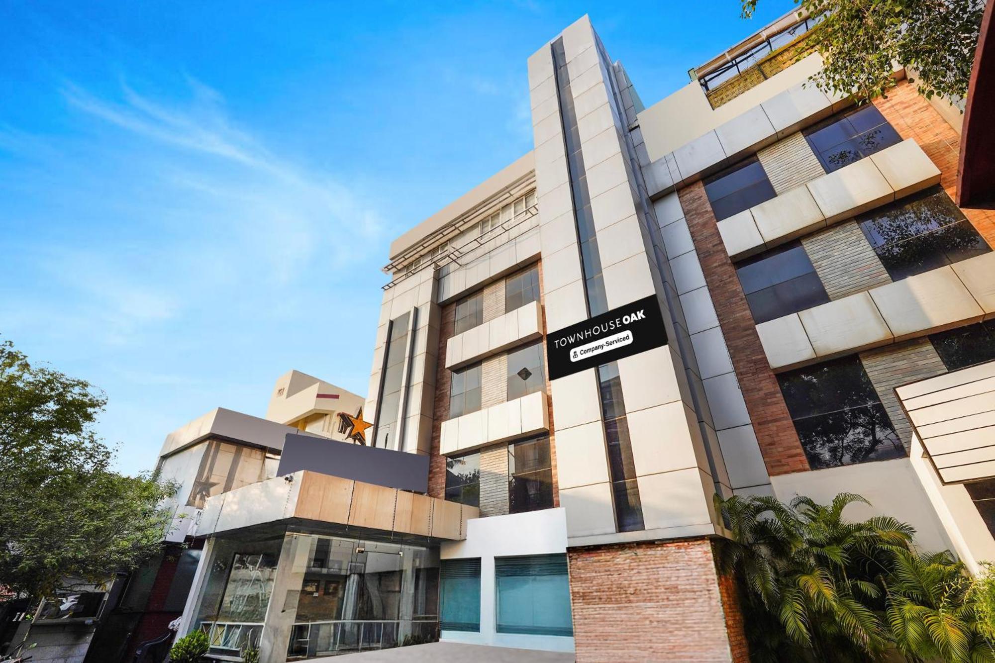 Super Townhouse Oak Kodambakkam Formerly Cine City チェンナイ エクステリア 写真