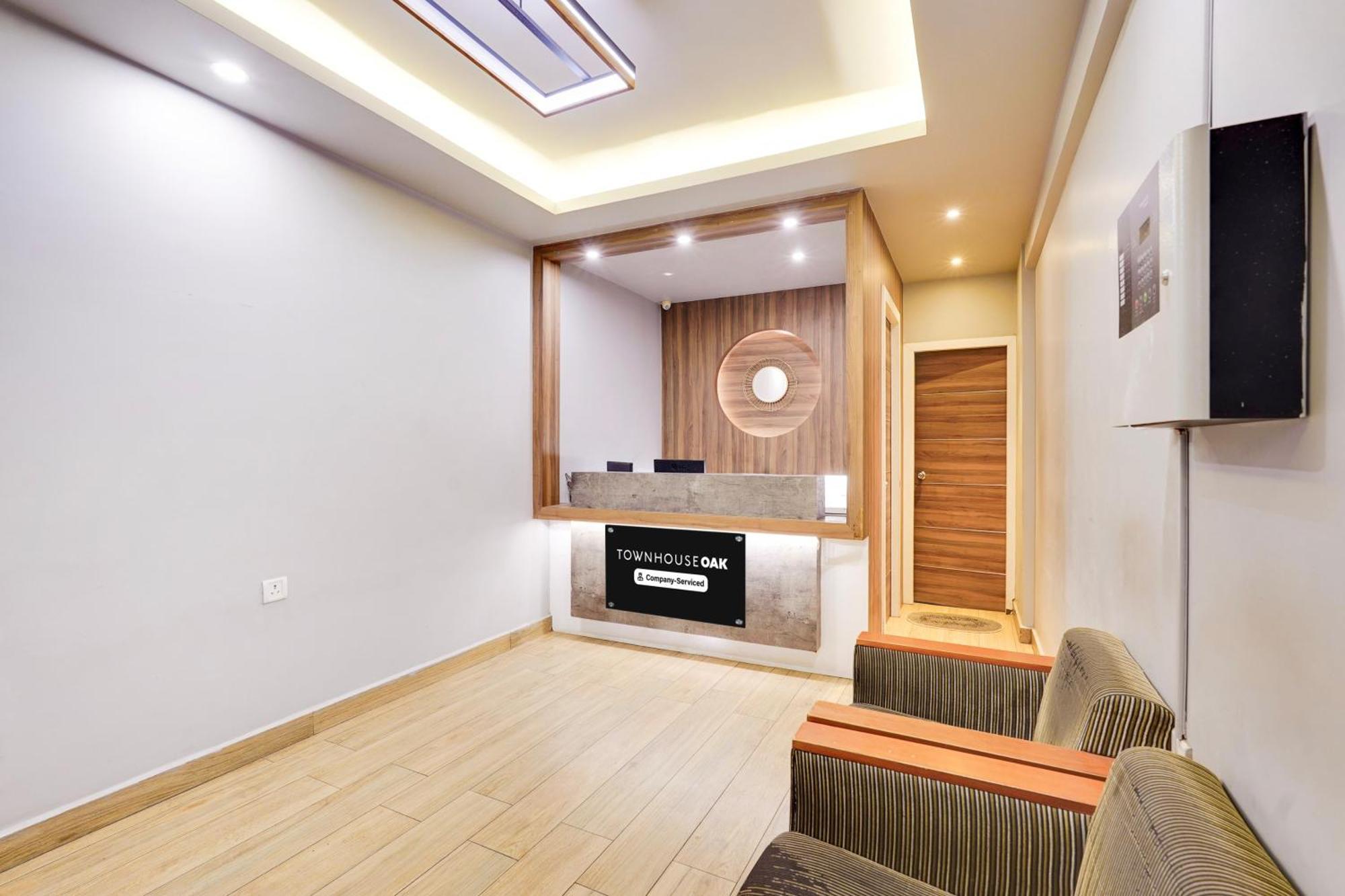 Super Townhouse Oak Kodambakkam Formerly Cine City チェンナイ エクステリア 写真
