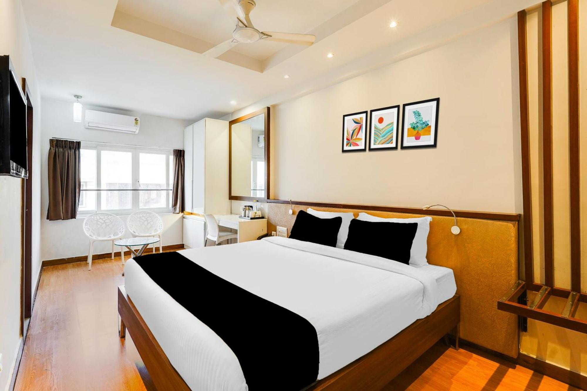 Super Townhouse Oak Kodambakkam Formerly Cine City チェンナイ エクステリア 写真